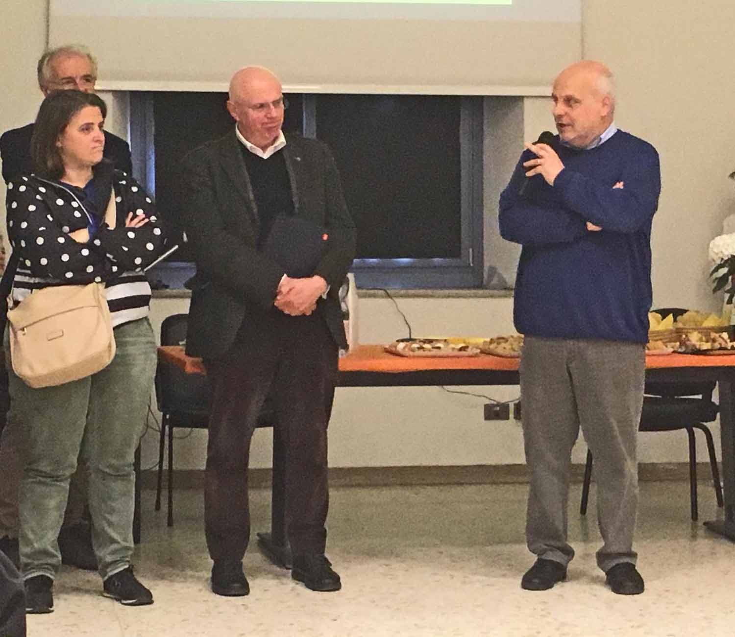 Presentazione biblioteca e consegna librerie