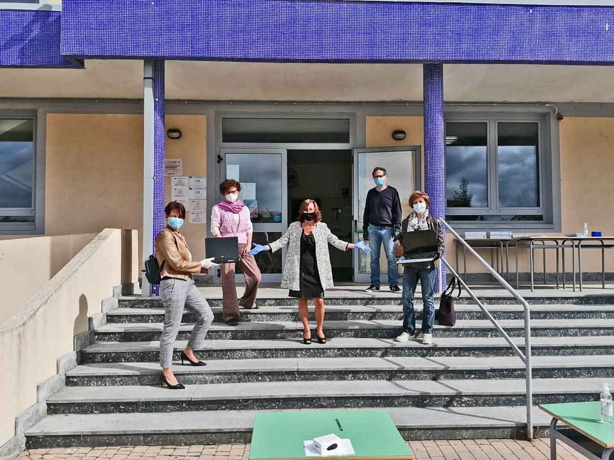 Donazione di computer portatili ricondizionati
