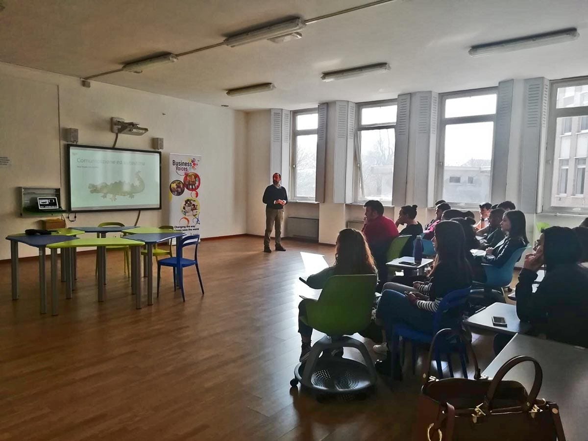 Come parlare in pubblico e presentarsi al meglio